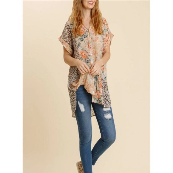 UMGEE Tops - Umgee Floral and Leopard Print Sheer Mini Button Down Top Small